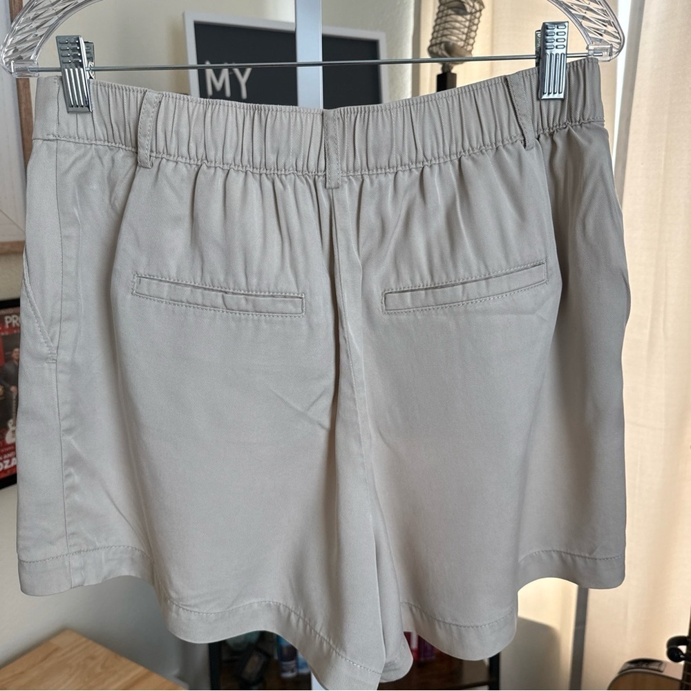 LOFT Women’s The Washed Twill Khaki Shorts With Elastic Back Size 10 - Picture 4 of 7